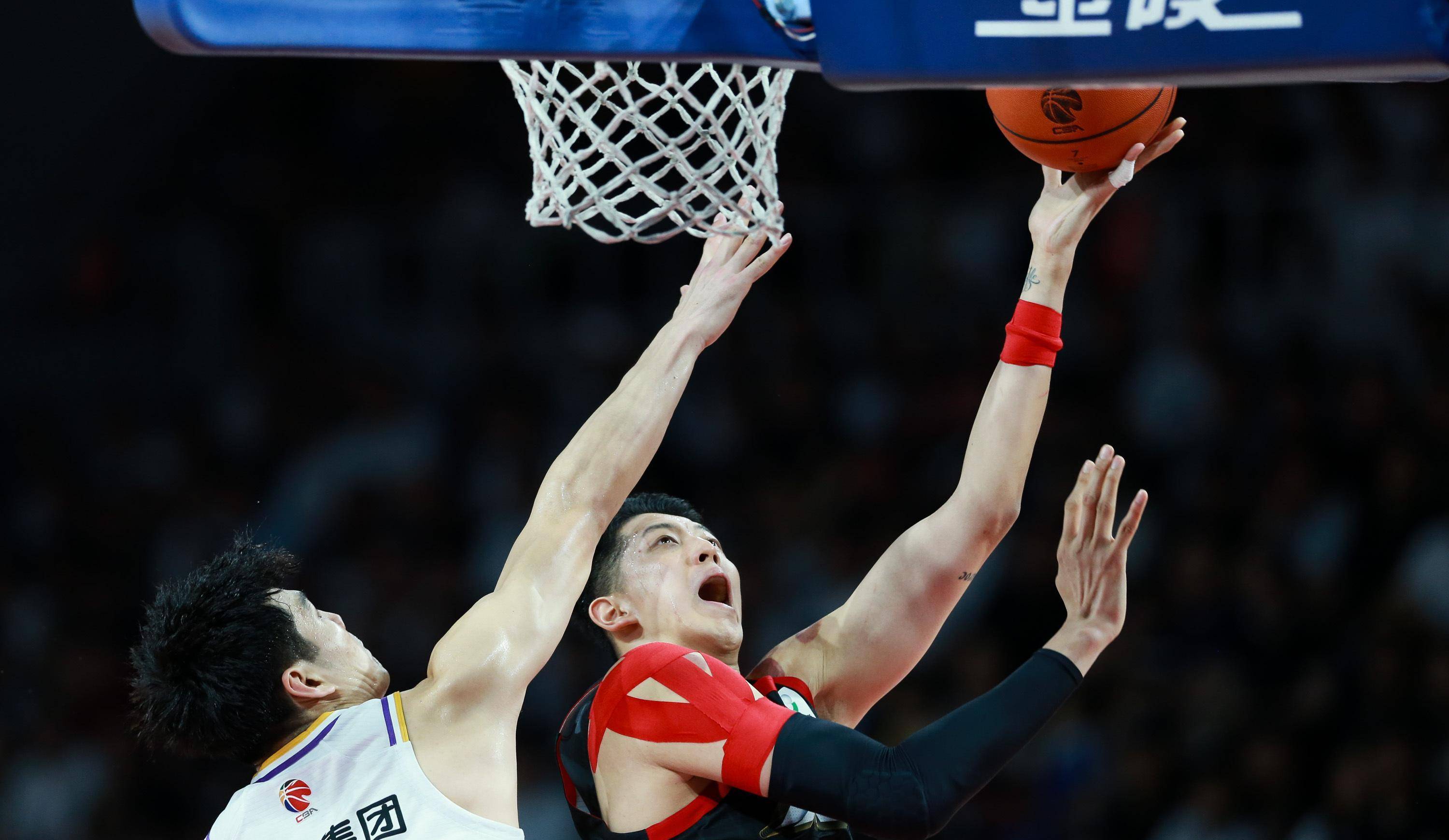 华体会入口 -山东泰山训练开放日；加时末段队长鼓劲引欢呼；CBA季后赛在即；高层口径保持一致的简单介绍